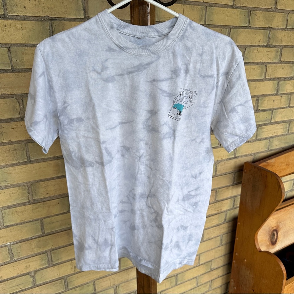 Serengetee Travel Gray Tie-Dye T-Shirt